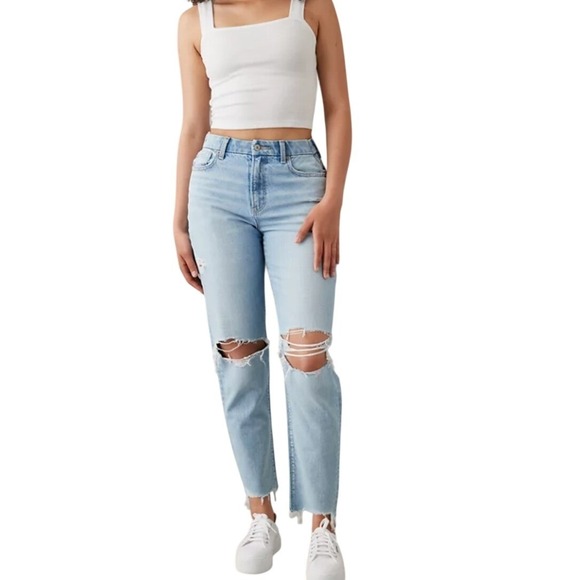 American Eagle Outfitters Denim - AE Strigid Curvy Mom Jeans Light Destroy Wash Super High Rise 20 Short NWT